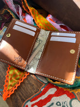 Load image into Gallery viewer, Lobo Wallet
